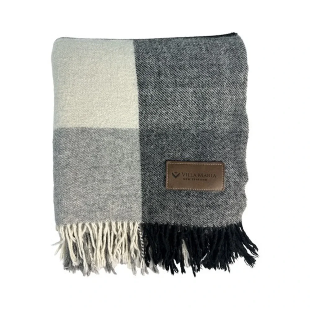 Villa Maria New Zealand Wool Plaid Throw Blanket Gray Black Ivory Fringe‎